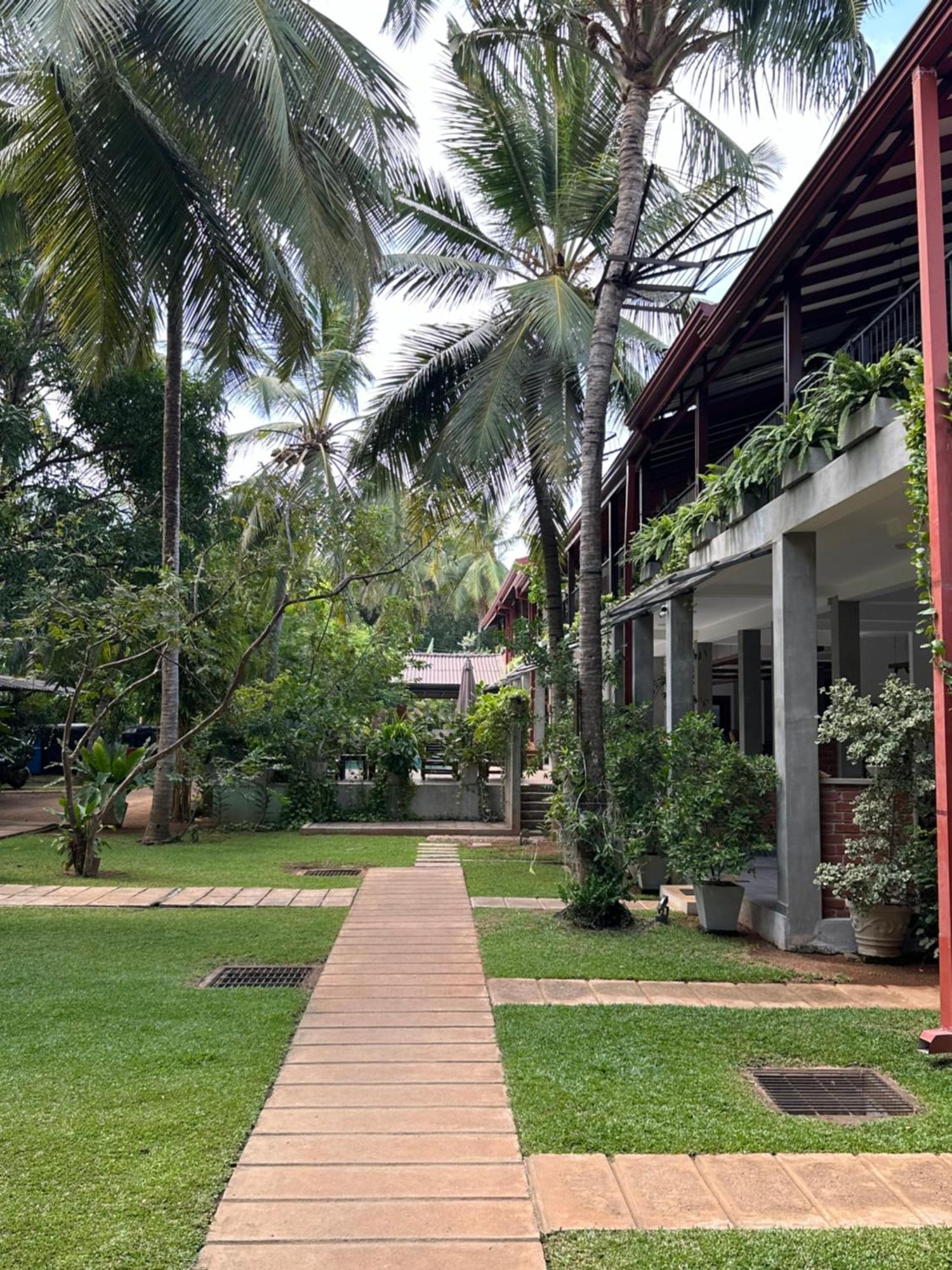 Hotel Heladiv Anuradhapura Εξωτερικό φωτογραφία