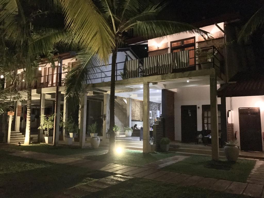 Hotel Heladiv Anuradhapura Εξωτερικό φωτογραφία