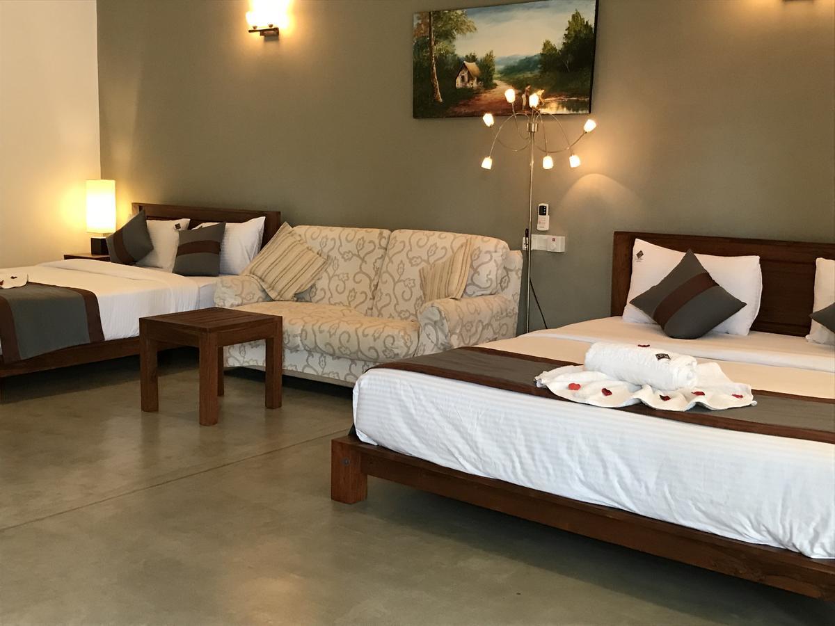 Hotel Heladiv Anuradhapura Εξωτερικό φωτογραφία